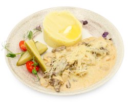 Бефстроганов с пюре