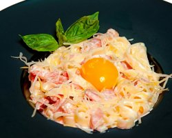 Паста A La Carbonara