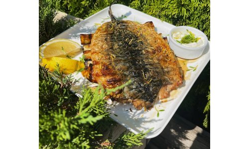 Скумбрія з овочами